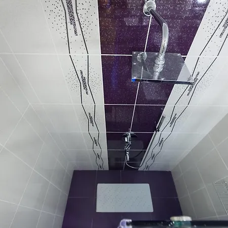 Raluca Apartmán *